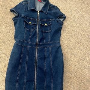 New(Never worn) Vintage Guess Zip up Summer dress